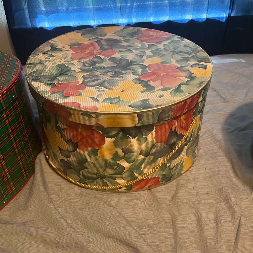 Box for hats
